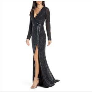 MAC DUGGAL Long Sleeve Beaded Gown in Black Pearl Size US 8 NWT